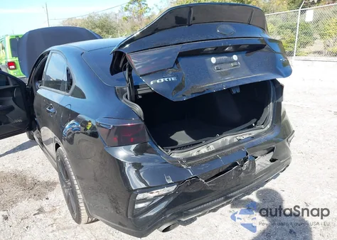 2021 Kia Forte Gt z USA, uszkodzony, nr VIN 3KPF44AC5ME378973